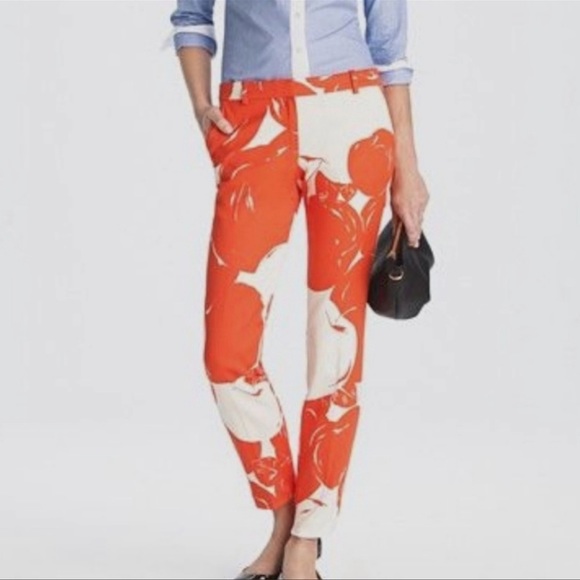 J. Crew Pants - J. Crew Cafe Capri Big Apple Print textured Pants - Size 10